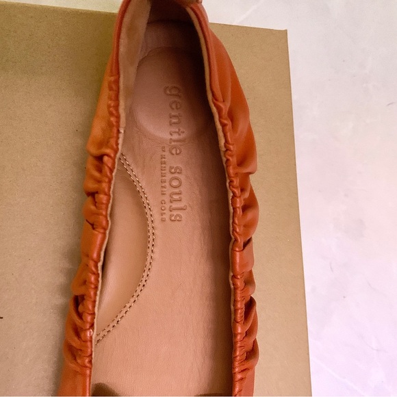$169 New Gentle Souls Mavis Mid Brown Leather Ballet Flats Size 9M - Picture 6 of 9